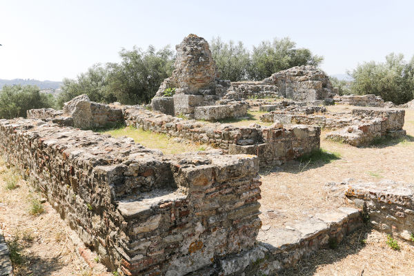 Ruínas de Esparta, uma das principais pólis gregas e a grande rival de Atenas.